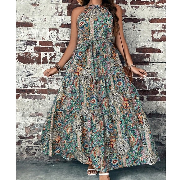 Plus Paisley Print Belted Halter Maxi Dress - Picture 2 of 5